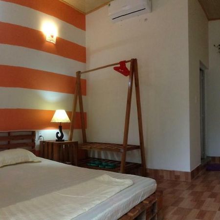 Catba Full House Hotel Hai Phong Buitenkant foto